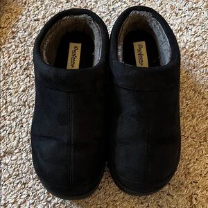 Dearfoams Black Cozy Slip-On Slippers - Mens small 7-8